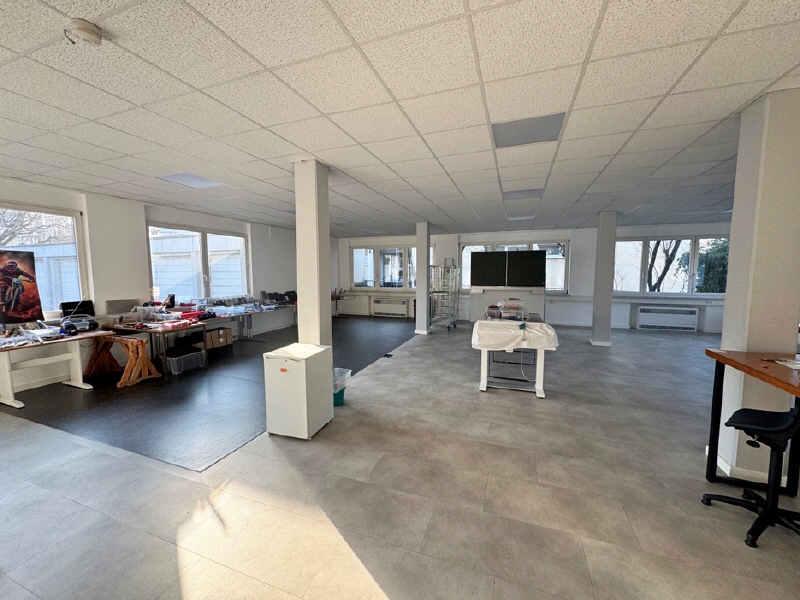 Büro EG