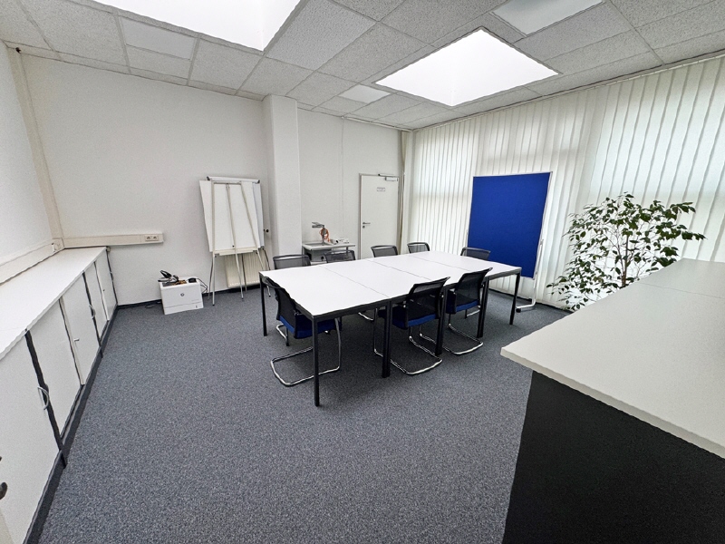 Büro 6