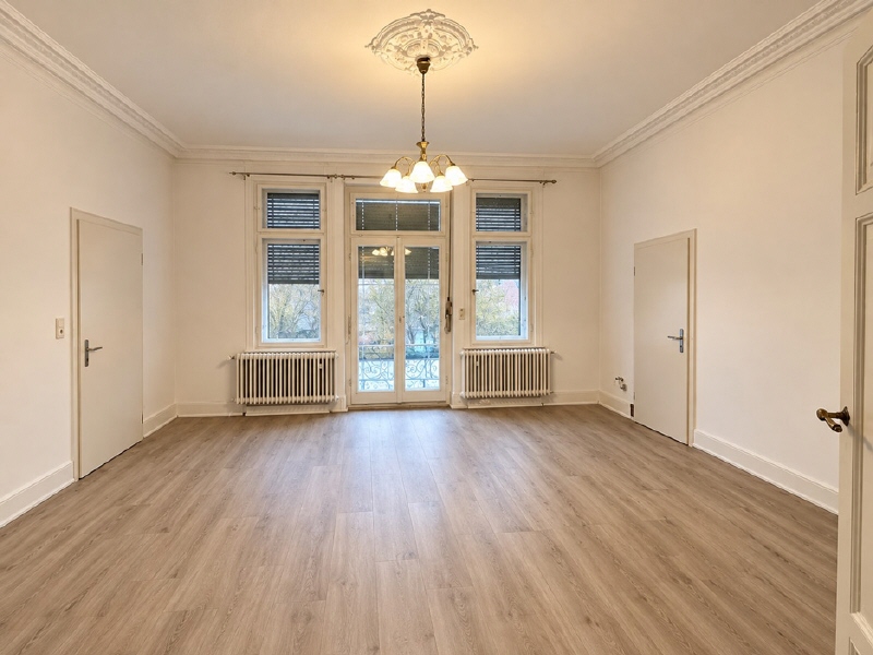 IN WUNDERSCHÖNER ALTSTADTVILLA: 5 STUDENTENZIMMER - ZENTRUM RV - Photo 3